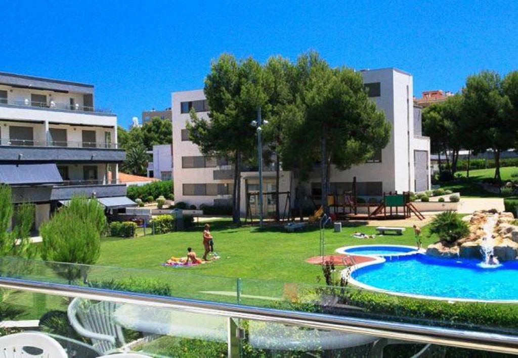 J Tramuntana Planet Costa Dorada Salou Exterior foto