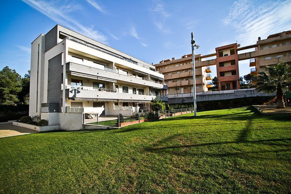 J Tramuntana Planet Costa Dorada Salou Exterior foto